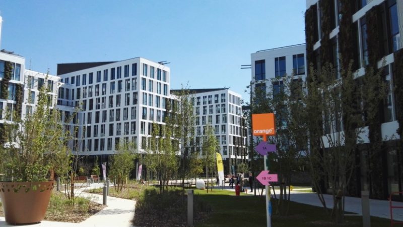 Orange a inauguré son nouveau centre de R&D en présence de François Hollande