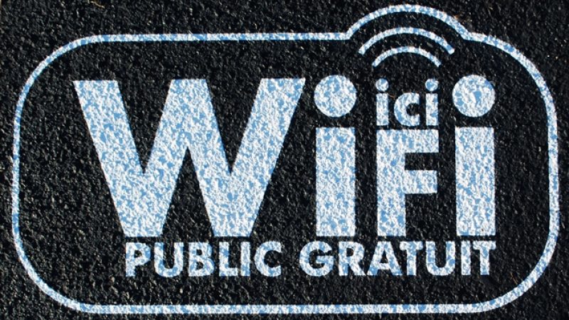 Le Wi-Fi public gratuit pourrait-il nécessiter une identification obligatoire pour protéger le droit d’auteur ?