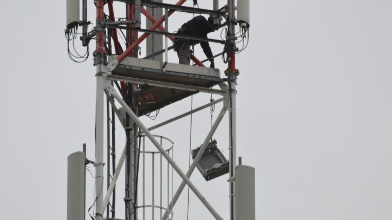 Reportage-photos sur l’upgrade en 4G d’un site Free Mobile sur pylône TDF