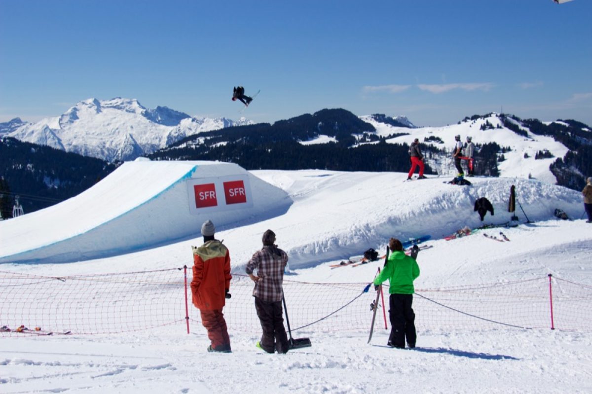Stations de ski couvertes en 4G : SFR annonce faire jeu égal avec Bouygues Telecom