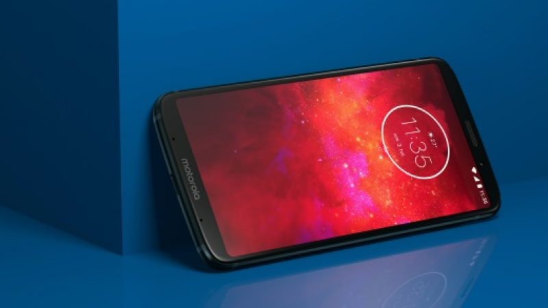 Motorola présente la nouvelle version de son smartphone modulaire, le Moto Z3 Play