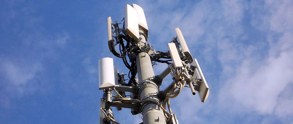 Antennes-relais Free Mobile et Orange: le pylône de trop pour les riverains