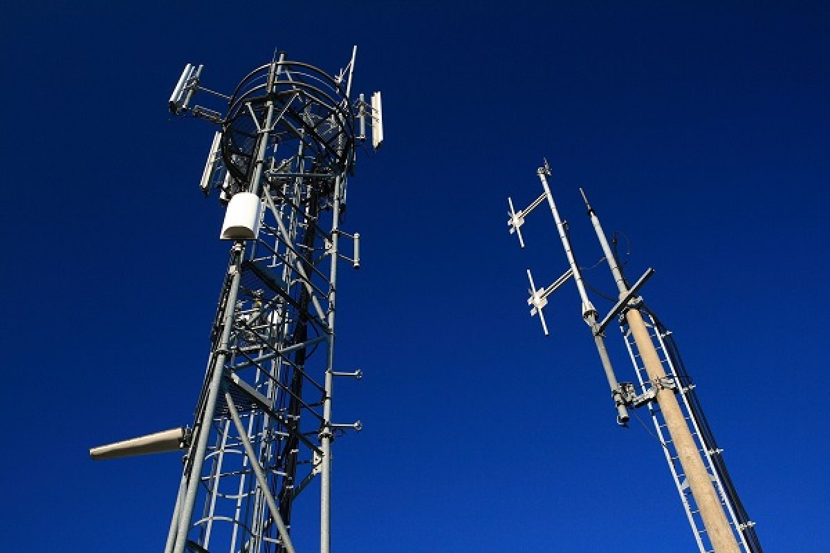 Les renseignements français vont pouvoir intercepter des données téléphoniques grâce aux antennes-relais 3G et 4G