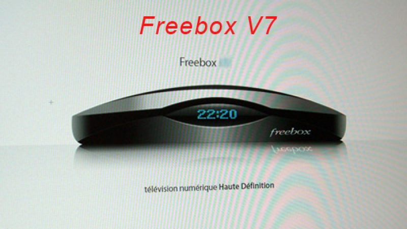 Totalement fibrés : le plein de nouvelles infos sur la Freebox V7, la 4G Free Mobile sort des frontières, la Freebox se prépare pour Noël, etc.