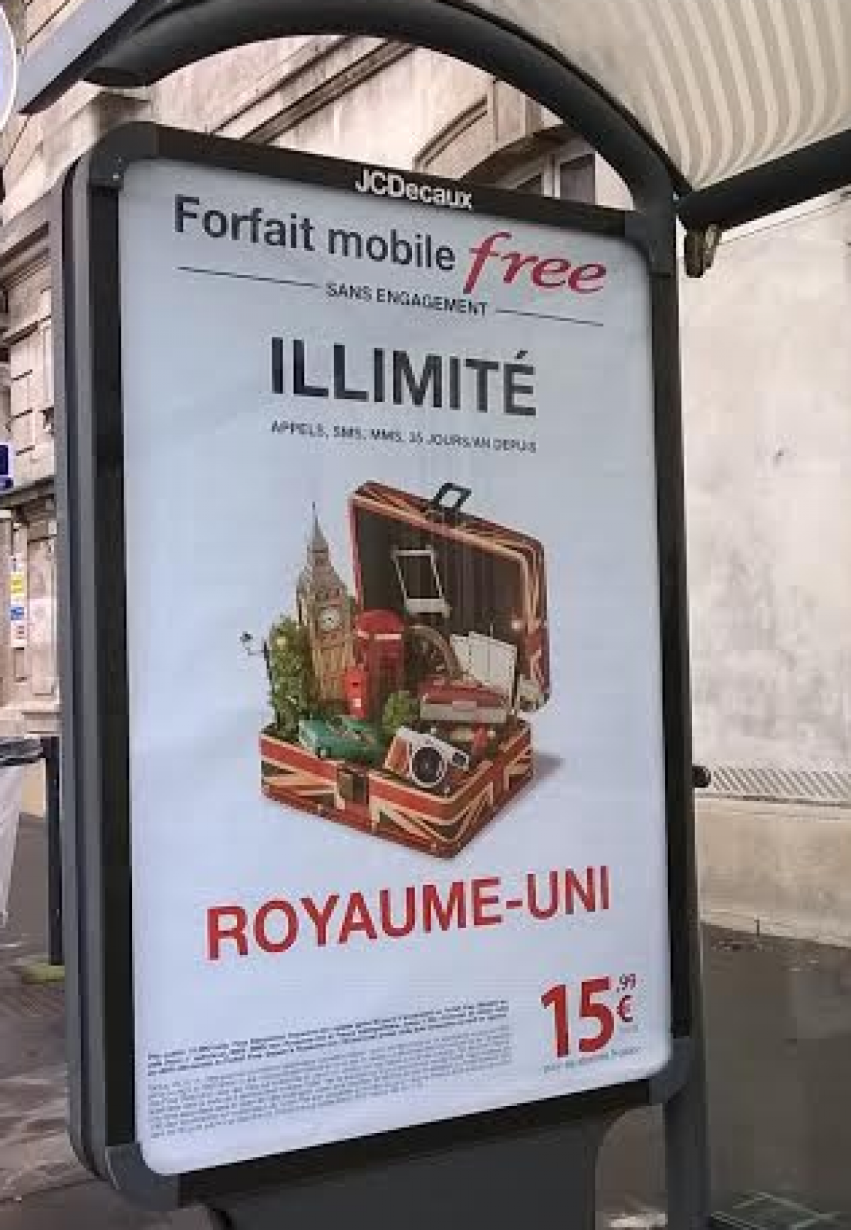 Nouvelle campagne d’affichage Free Mobile sur le roaming