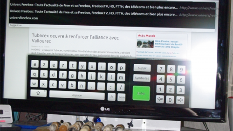 Freebox Révolution : Test du navigateur web avec un clavier sans fil