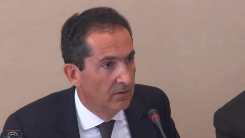 Selon Patrick Drahi, SFR investit largement plus que Free, Orange ou Bouygues par rapport à son chiffre d’affaires. Les faits montrent que c’est faux