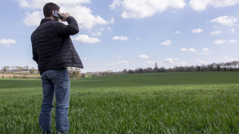 Couverture mobile des zones rurales : des élus réclament une refonte de la stratégie nationale