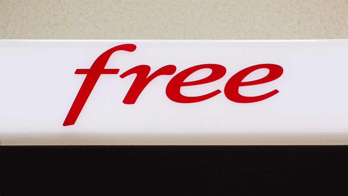 Quand Free annonce une prolongation de ses offres Freebox dans les abribus mais pas sur son site internet