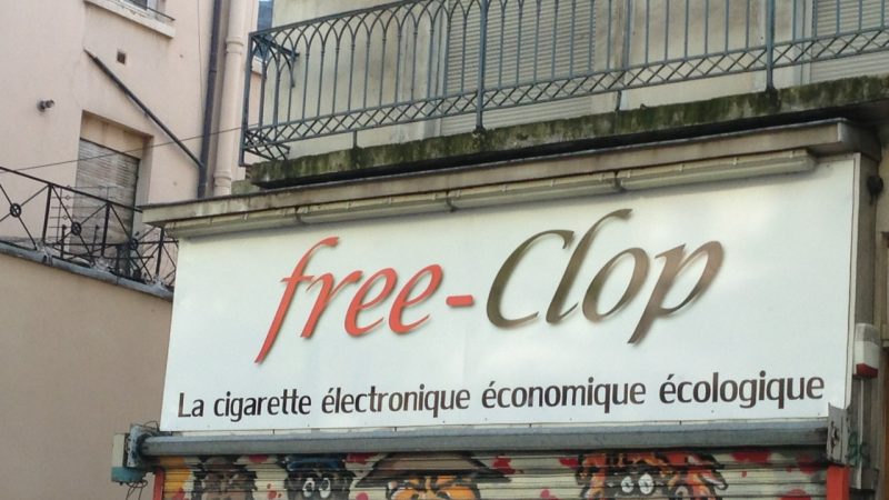 Insolite : Free-Clop un magasin à Lyon qui reprend le logo de l’opérateur