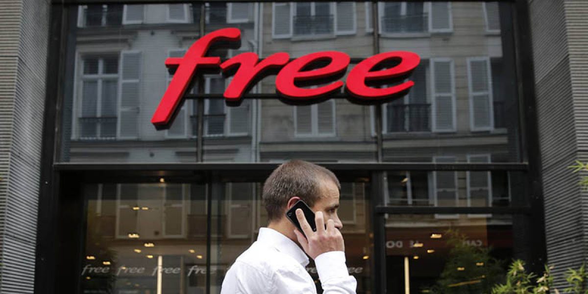 Free lance son service “Relais téléphonique Free” sur iPhone