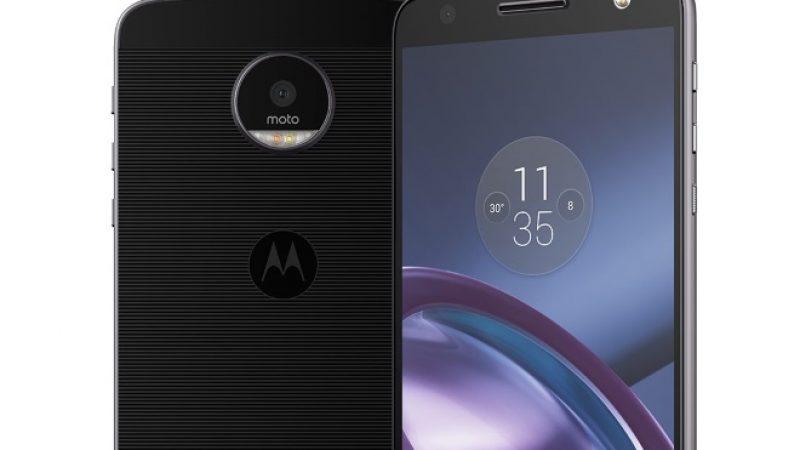 Motorola invente une suite à la publicité de Samsung qui avait ridiculisé Apple