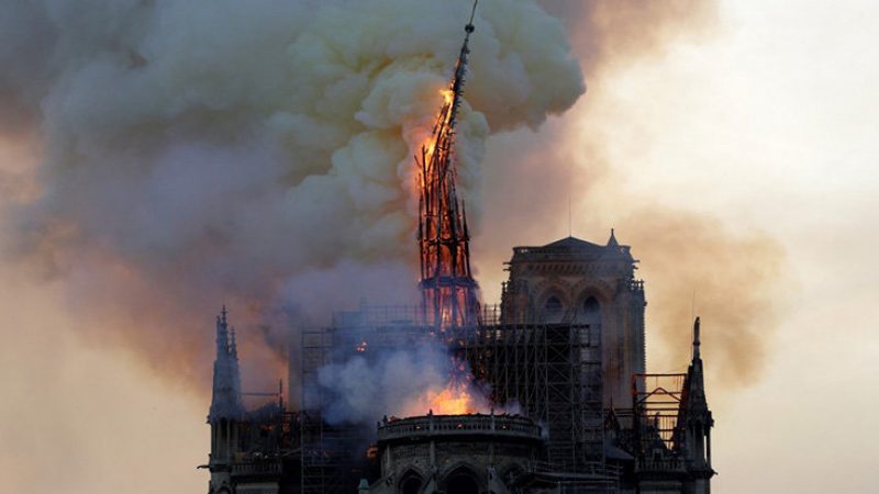 Incendie de Notre-Dame de Paris : prises de court, les chaînes ont tenté de couvrir au mieux l’événement, mais…