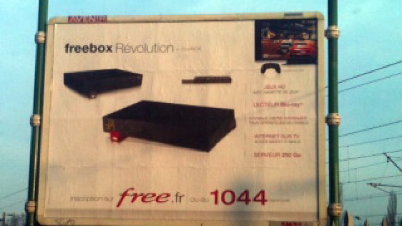 Freebox Révolution s’affiche dans les rues