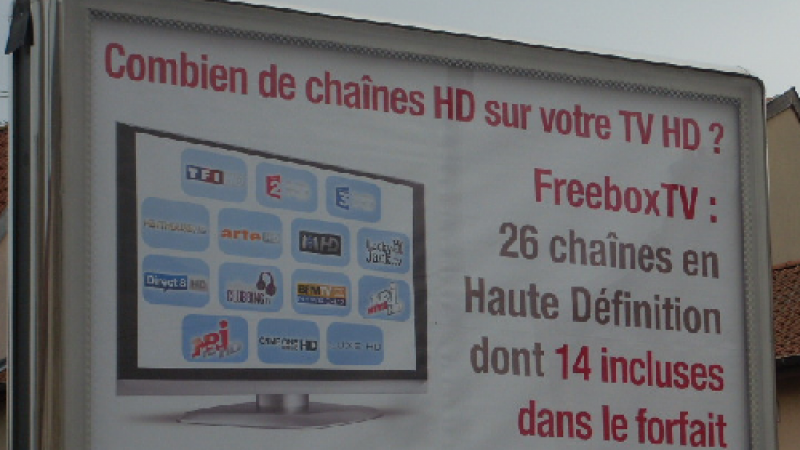 [Clin d’oeil] Campagne publicitaire Free en province