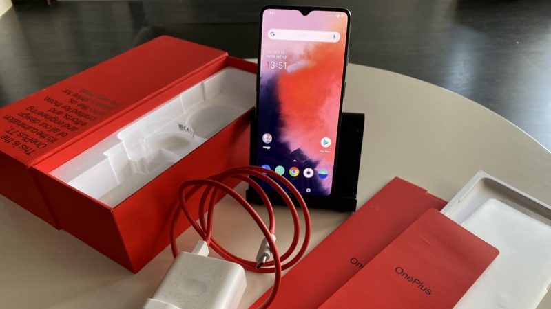 Univers Freebox a testé en avant-première le smartphone OnePlus 7T, l’un des nouveaux smartphones haut de gamme du constructeur