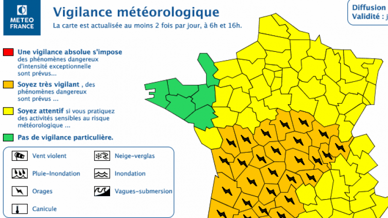 Alerte orages sur une grosse partie de la France : les conseils pour protéger votre Freebox