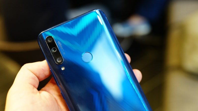 Le Honor 9X sera bien disponible en France, avec le Playstore