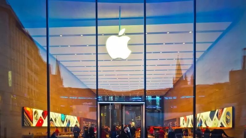 Apple confirme la date de réouverture de ses boutiques en France, sous conditions