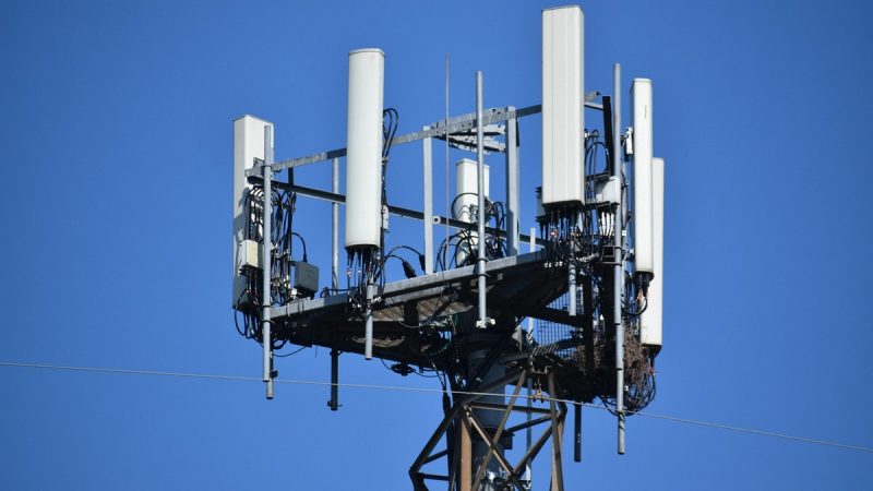 Free Mobile : un collectif de riverains se mobilise avec une idée loufoque pour sensibiliser aux antennes, pas question d’être muselés