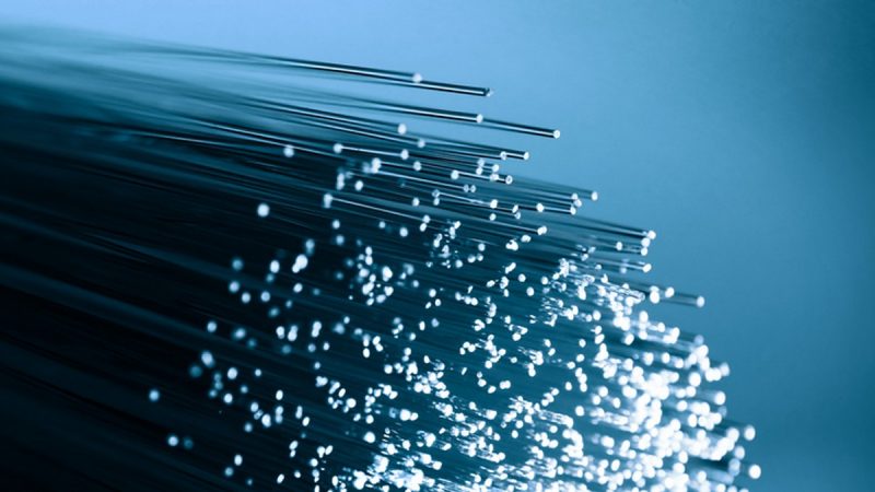 Fibre optique : le déploiement s’accélère dans les zones les moins denses opérées par Orange et SFR