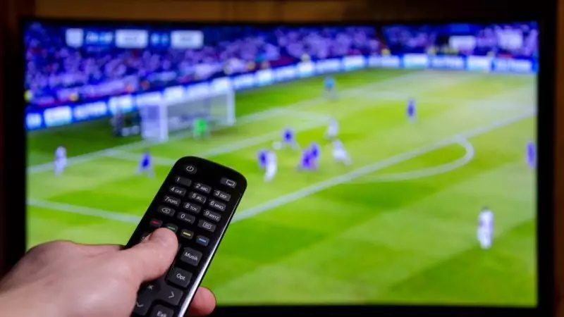 Droits TV : des parlementaires veulent la mise aux enchères d’un match de Ligue 1 en clair