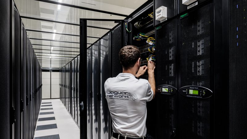 Le Sénat adopte une loi réclamée par les gros opérateurs taxant la bande-passante et l’utilisation des réseaux par les entreprises