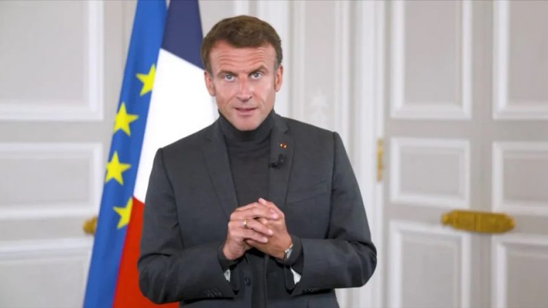 Internet : Emmanuel Macron demande une surveillance plus poussée des câbles sous-marins et envisage de couper YouTube ou Netflix en cas d’attaque