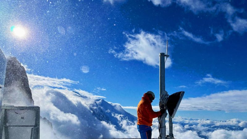 Free Mobile présente sa nouvelle solution pour ses sites soumis à des conditions très rudes en hiver