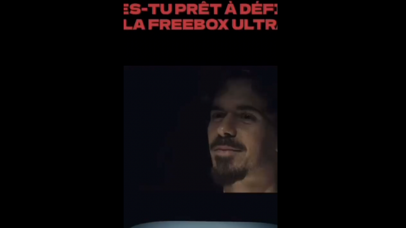 Clin d’oeil : la Freebox Ultra défie un joueur du PSG en face à face, qui en sortira vainqueur ?