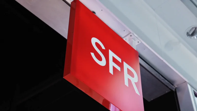 SFR : Patrick Drahi aurait demandé à Orange, Bouygues et Free de relever leur offre à 21 milliards d’euros, et leur laisse très peu de temps
