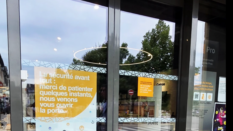 Orange déploie un nouveau système de sécurité très efficace dans ses boutiques, et s’inspire des bijouteries