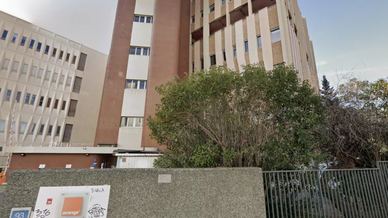 Orange ferme temporairement son site de Marseille (1000 salariés) pour des raisons de sécurité à la suite de fortes tensions dans le quartier