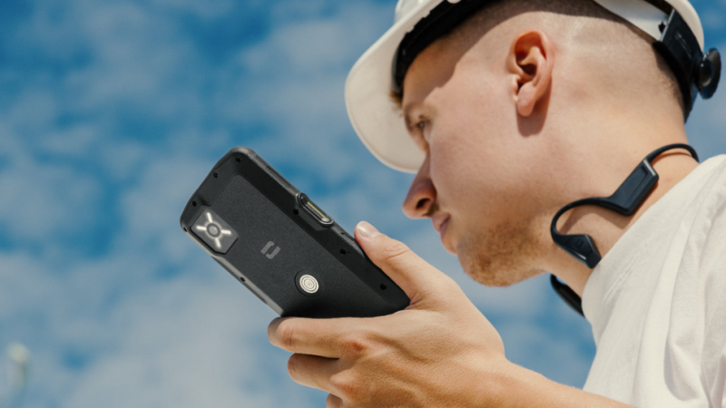 Free Mobile : un nouveau smartphone robuste est disponible, avec une promo en prime