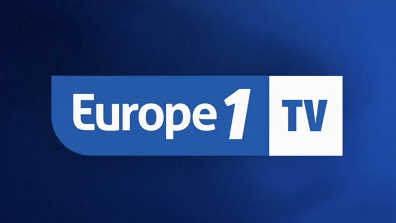 La nouvelle chaîne gratuite Europe 1 TV de Canal+ est désormais lancée sur les Freebox et box d’Orange, SFR et Bouygues Telecom