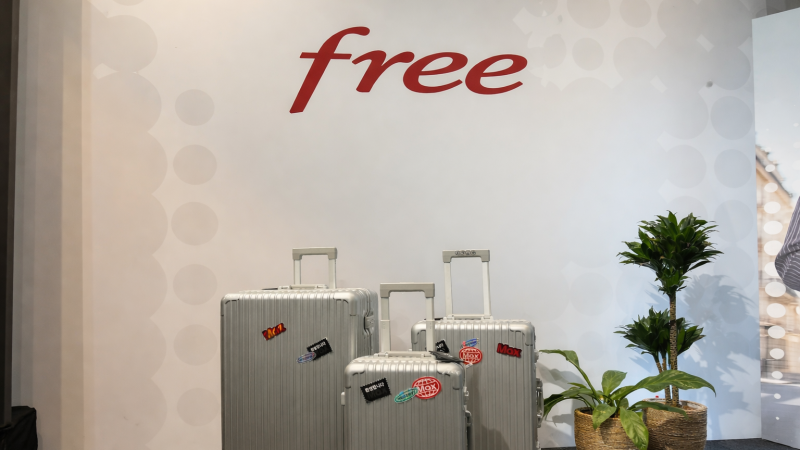 Free révèle comment il a réussi à lancer le 1er forfait illimité dans 135 pays à un prix attractif